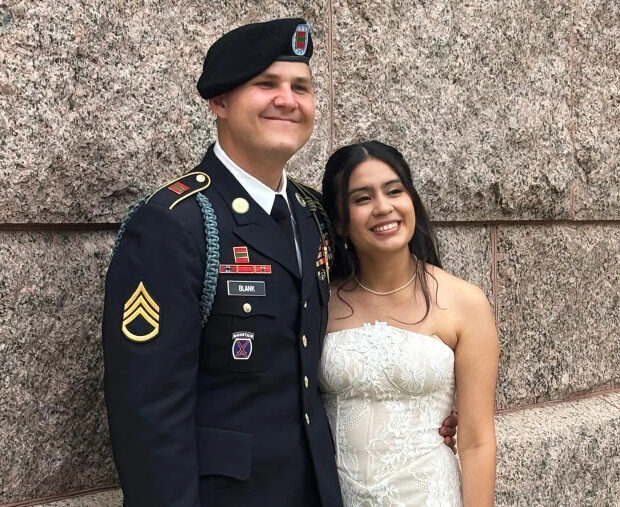 soldado dos eua tenta impedir deportação da esposa detida pelo ice