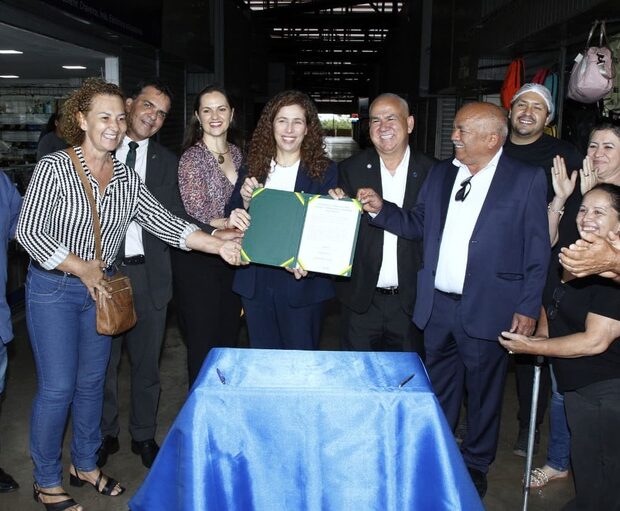 cec610e1 bcae 4d83 bc7a 8e49482767ae