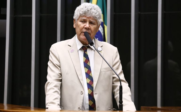 Câmara aprova regras mínimas para transição de governos entre eleição e posse