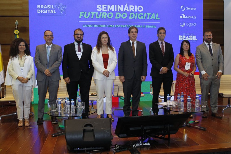 Dweck reforça digital como pilar de soberania e inclusão no Brasil