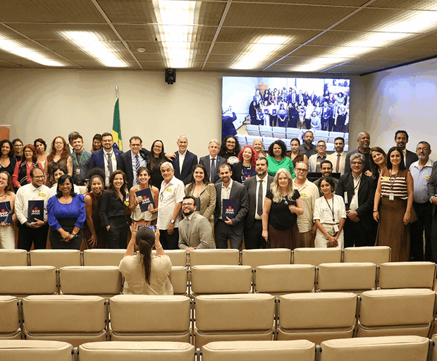 f4c04d5c 5c68 42ed b568 6ec80b4f6553