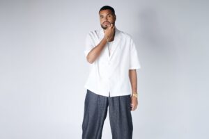 Yan grava DVD em SP e manda ônibus do Rio para levar fãs ao show