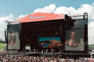 Lollapalooza abre o LollaLovers para todo mundo, e o fã que se organize, porque a fila VIP virou política oficial | Créditos: Reprodução (Instagram @lollapaloozabr)