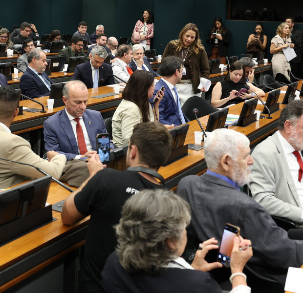 ccj da câmara dos deputados. (1)
