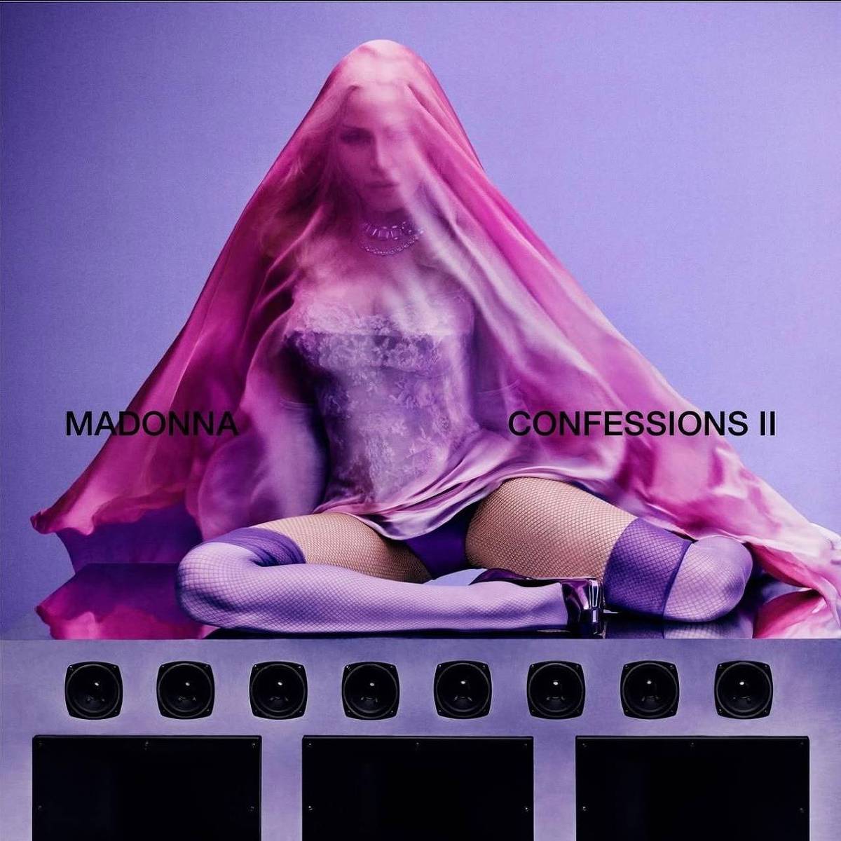 quem é o brasileiro que fotografou a capa de disco de madonna