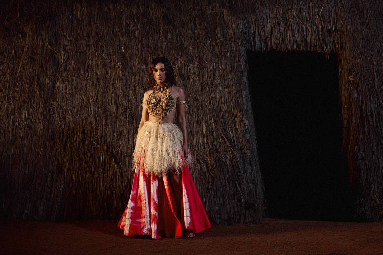 de volta ao brasil, anitta testa novos caminhos em 'equilibrium'