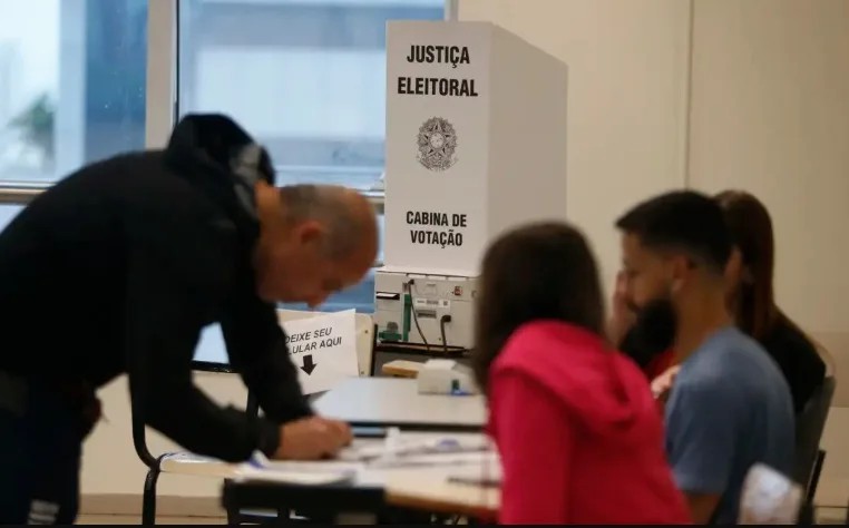 Quem conquistar a Geração Prateada, pode ganhar  a eleição