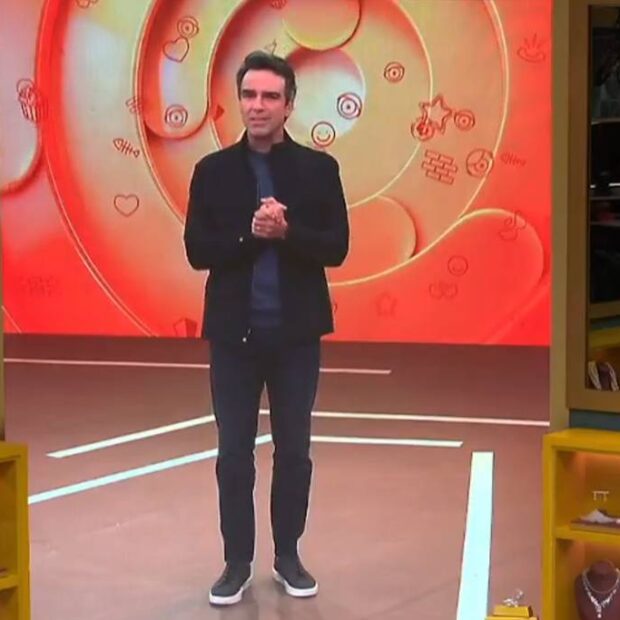 tadeu quebra protocolo do bbb 26 e revela morte de oscar schmidt aos participantes