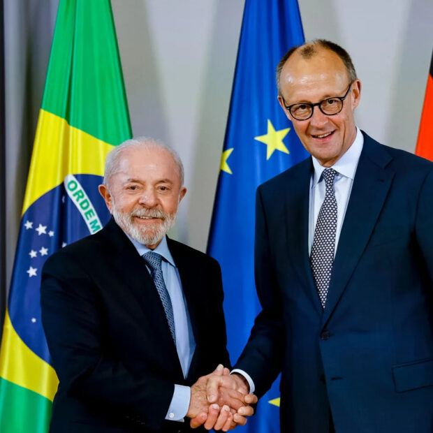 Em seu discurso, Lula defendeu uma divisão mais igualitária das riquezas e relembrou o momento em que liderou greves no setor automobilístico do ABC | Crédito: Ricardo Stuckert/Presidência