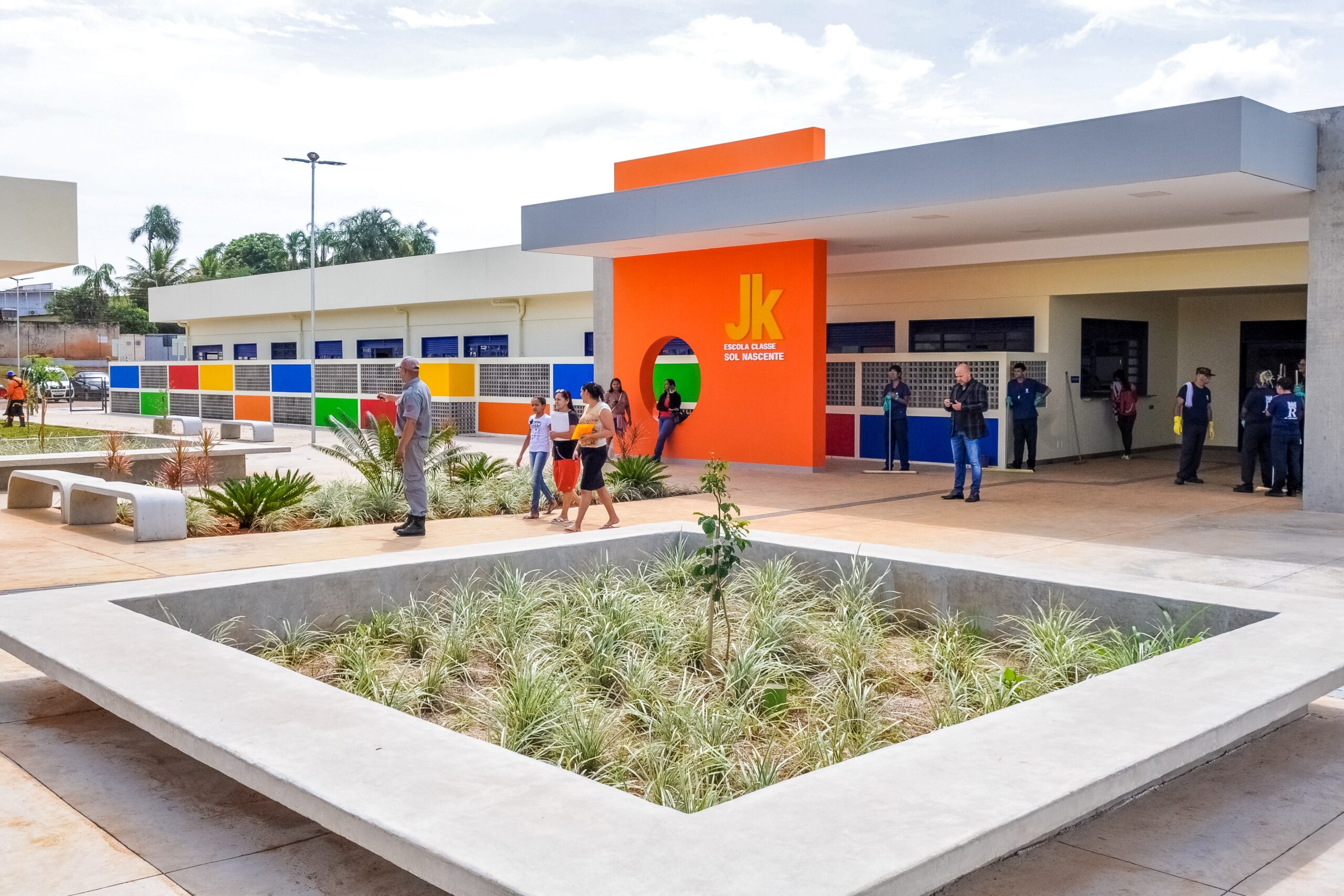 20.4. escola classe juscelino kubitschek foto capa lúcio bernardo jr.