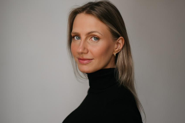 Isabela Schnorr transforma conhecimento prático em método que já impactou milhares de carreiras