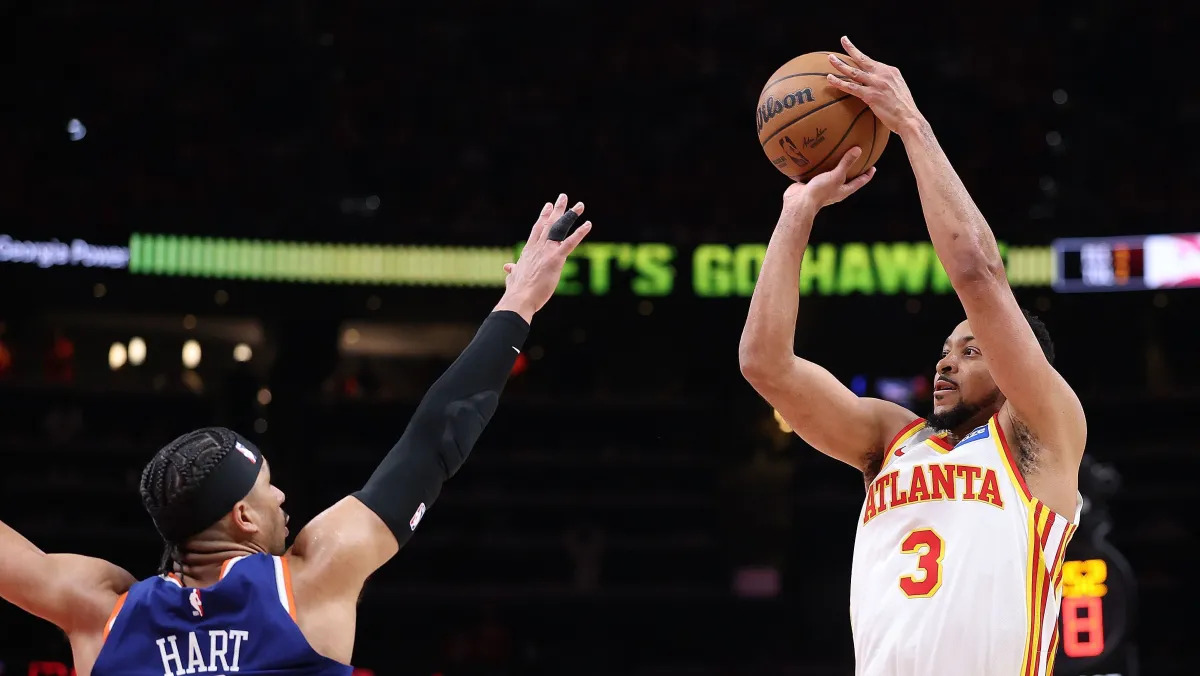 decisivo para a vitória dos Hawks contra o Kincks no Jogo 3 • Photo by Kevin C. Cox/Getty Images