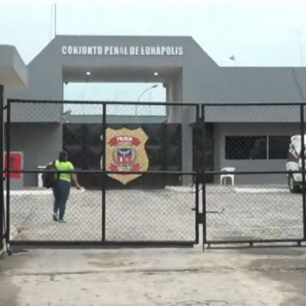 traficantes tinham chaves de celas e organizaram velório dentro de presídio na bahia
