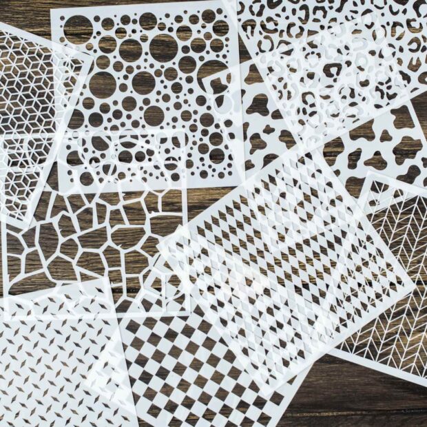 stencil na pintura como usar moldes vazados em tecido e decoração.jpg