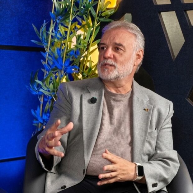 Valdir Oliveira / Foto: Rodrigo Cunha