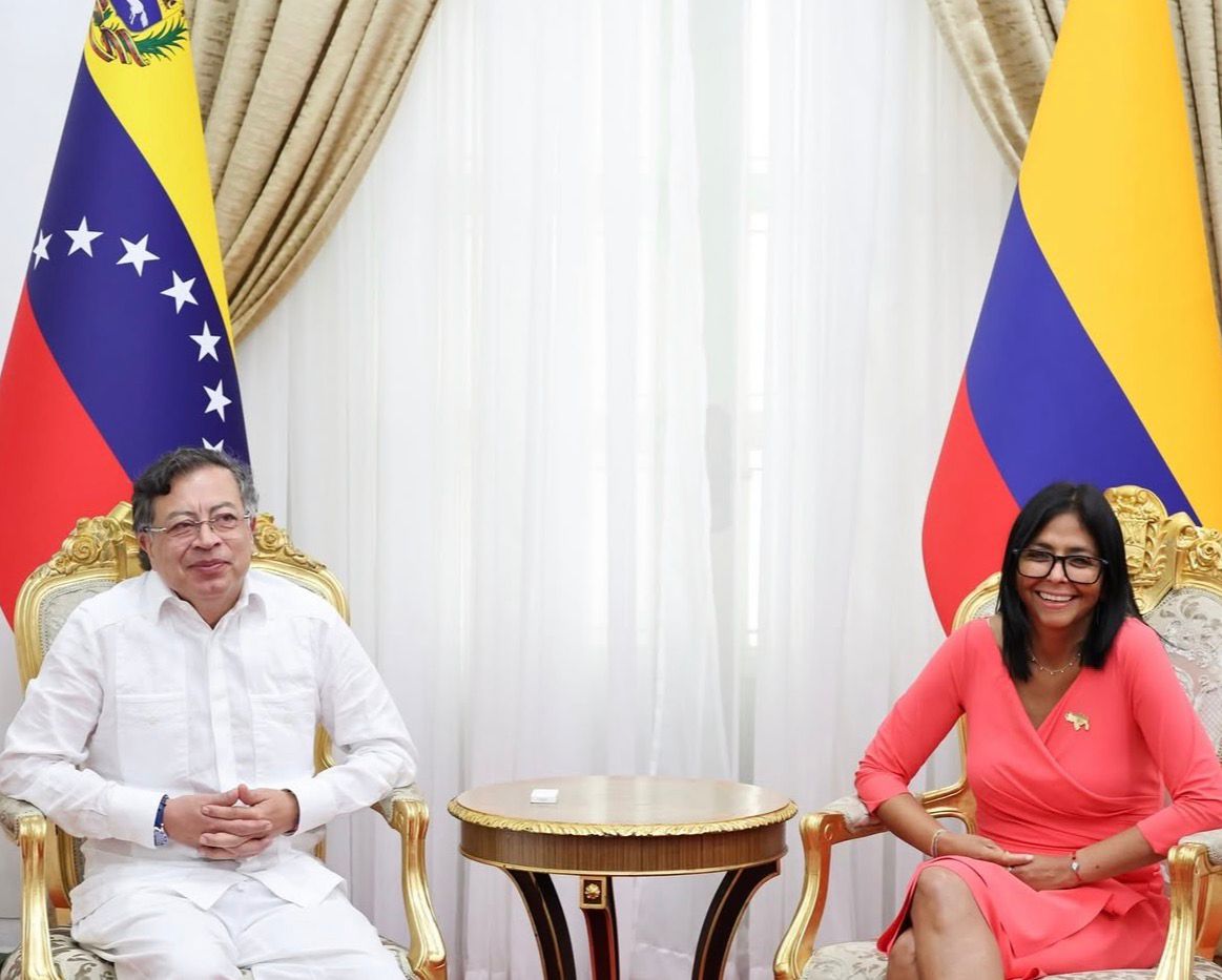 gustavo petro e delcy rodriguez