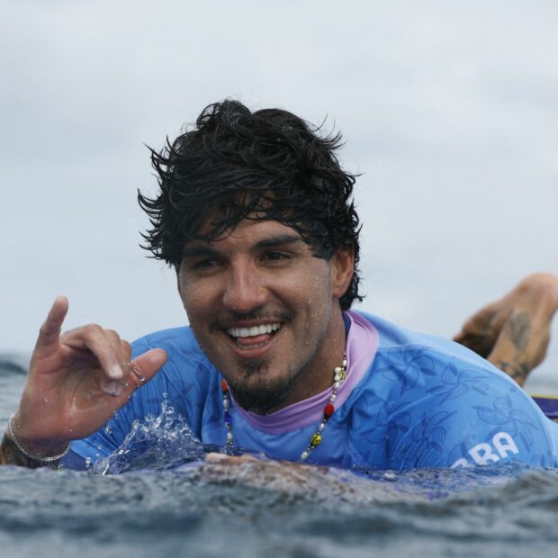 surfing oly paris 2024