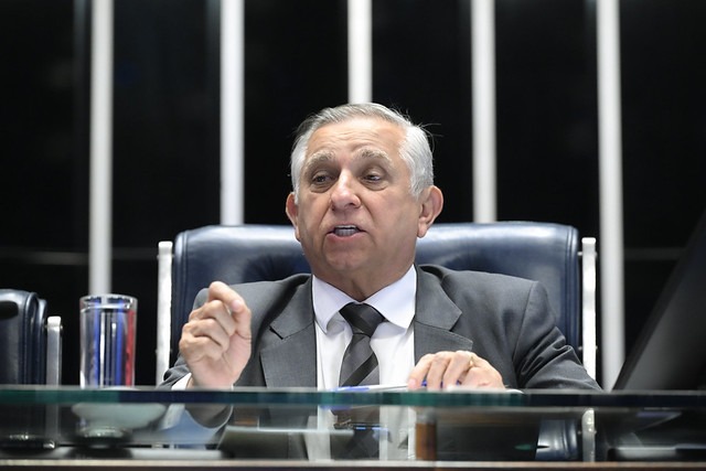 Hora de votar a redução de penas