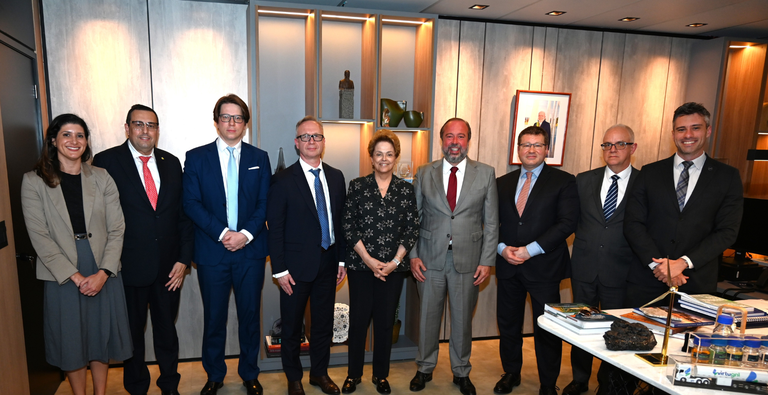 f2b33368 aec7 4352 811e 419831ac8527