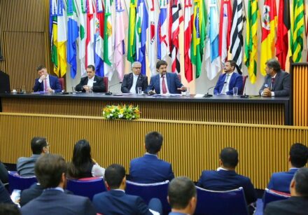 f46abfff e25e 4bde 94f6 fc483e60bd44