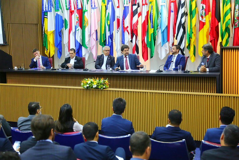 f46abfff e25e 4bde 94f6 fc483e60bd44