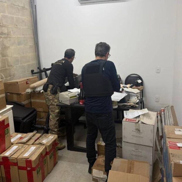 polícia federal mira esquema de contrabando no porto do rio