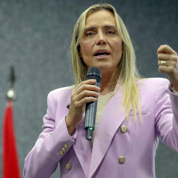 governadora celina leão sanciona nova lei previdenciária da polícia civil do df (1)