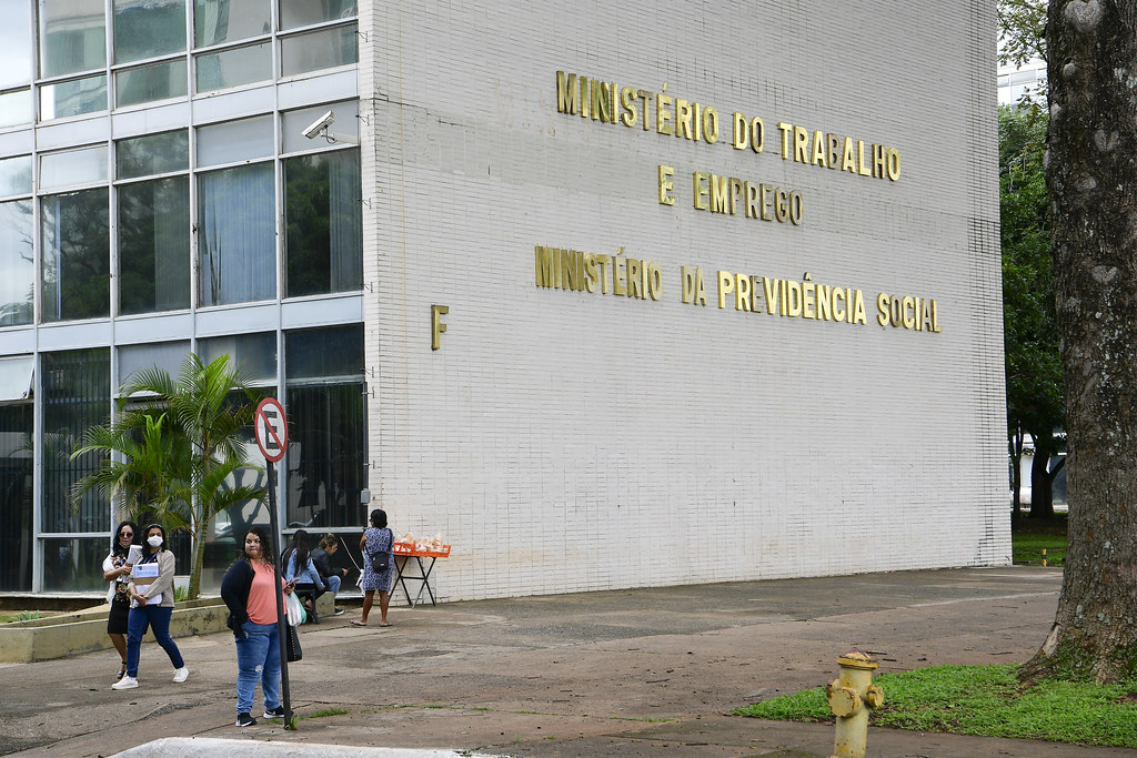 fachada ministerio do trabalho