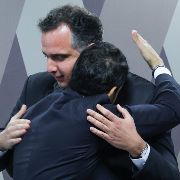 senador rodrigo pacheco com messias (1)