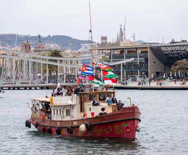 ativistas pró palestinos da flotilha para gaza