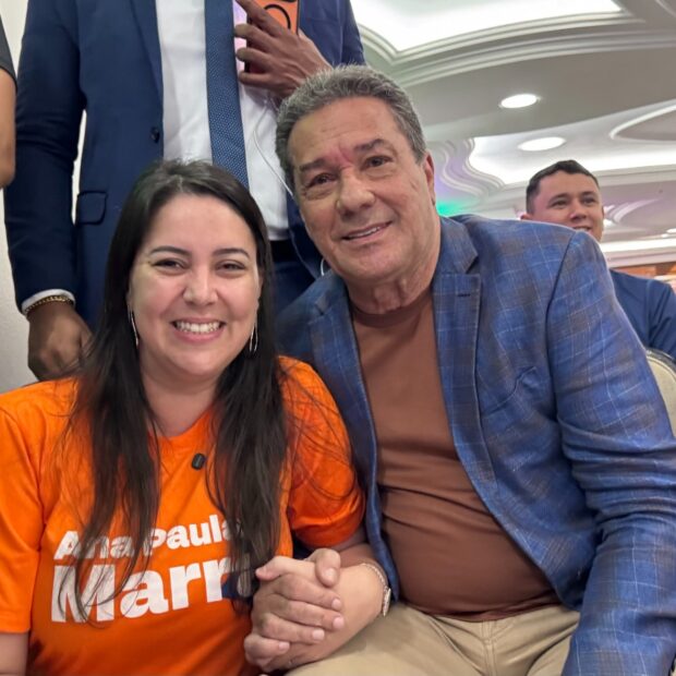 Primeira foto do dia: técnico Luxemburgo em reunião do Podemos - Foto: Divulgação