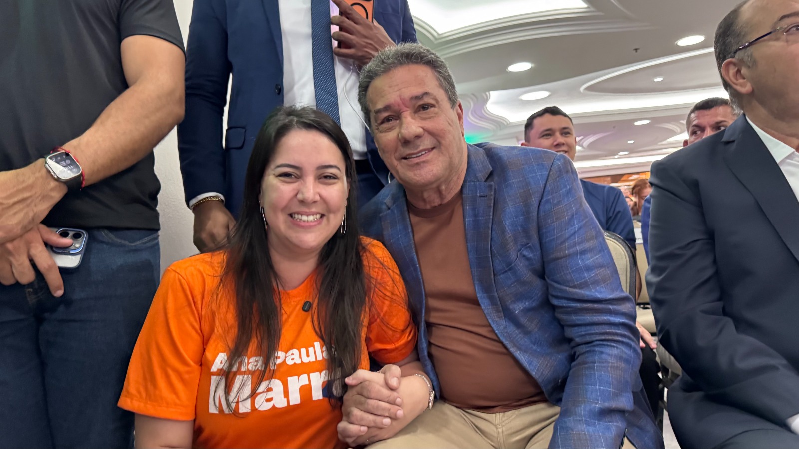 Luxemburgo volta a se travestir de político