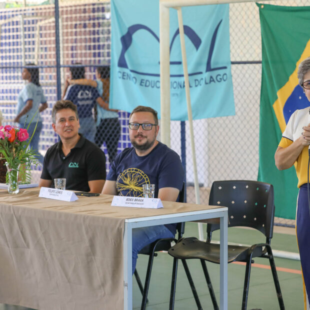 dentro (260)
