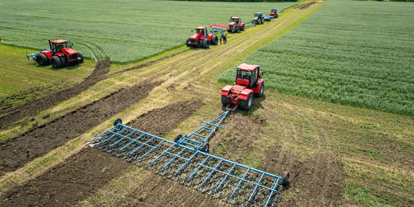 Mercado de máquinas agrícolas sofre com juros e preços baixos de grãos
