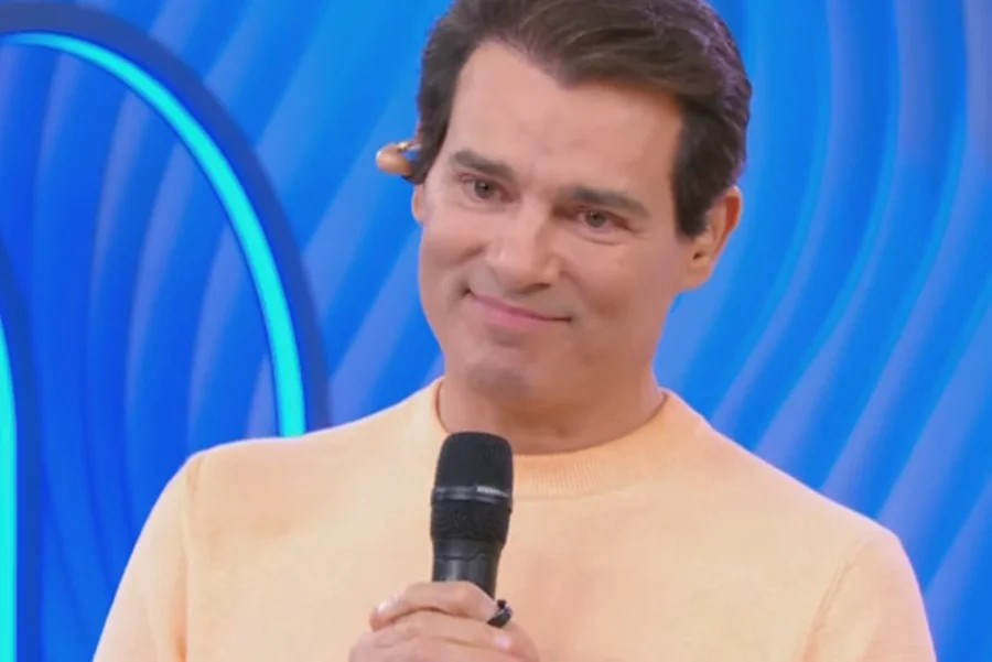 Celso Portiolli mostra último áudio que recebeu de Silvio Santos