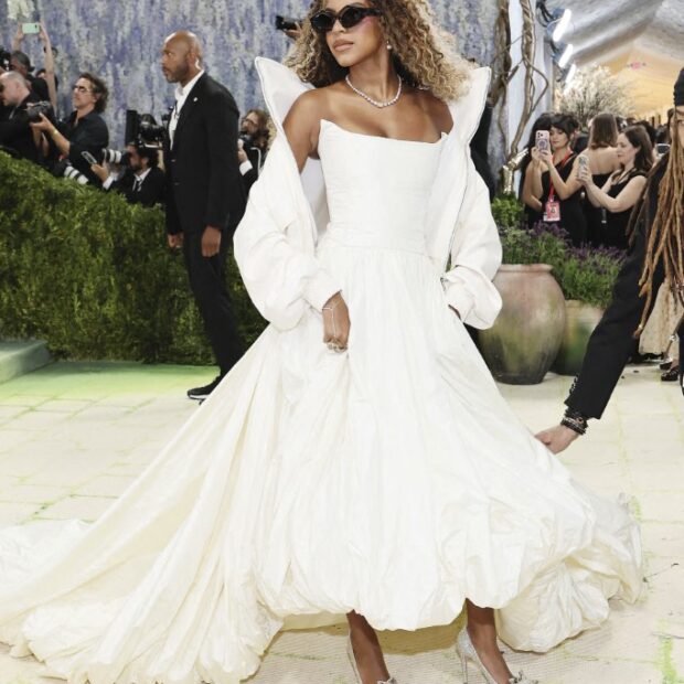 the 2026 met gala celebrating "costume art" arrivals