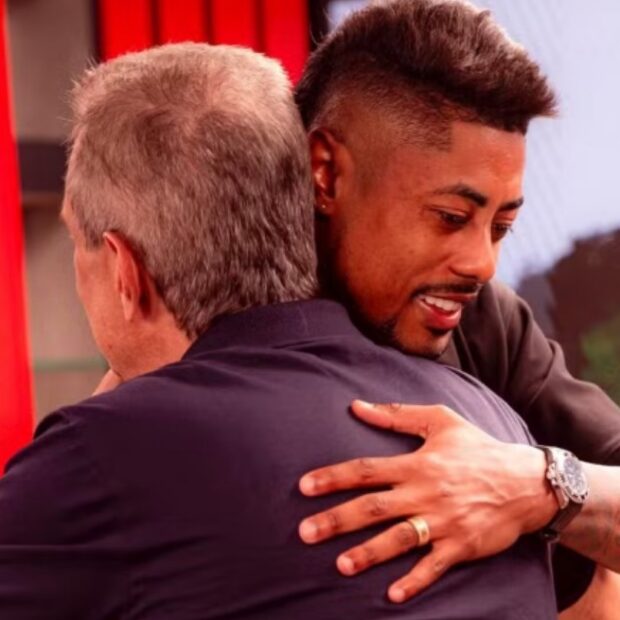 Bap, presidente do Flamengo, e Bruno Henrique — Foto: Adriano Fontes/Flamengo