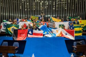 foto capa jovem senador