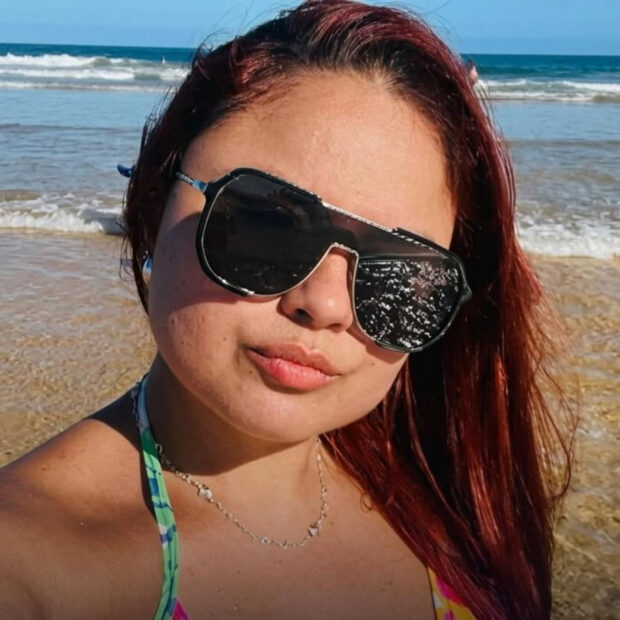 mulher morre após ser baleada em carro de aplicativo rj