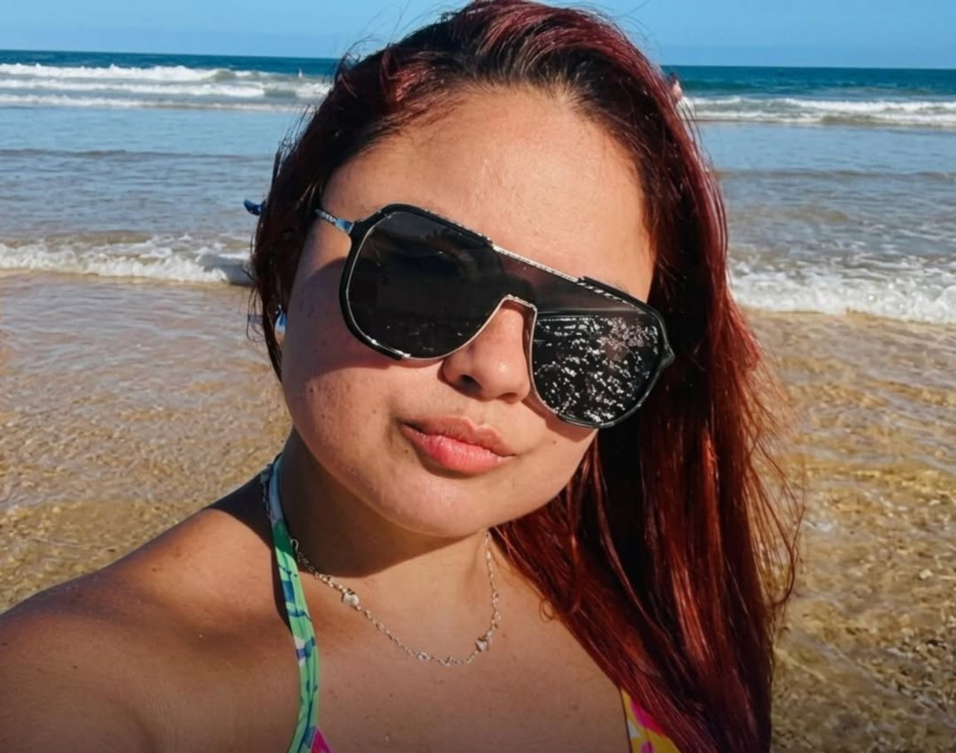 mulher morre após ser baleada em carro de aplicativo rj