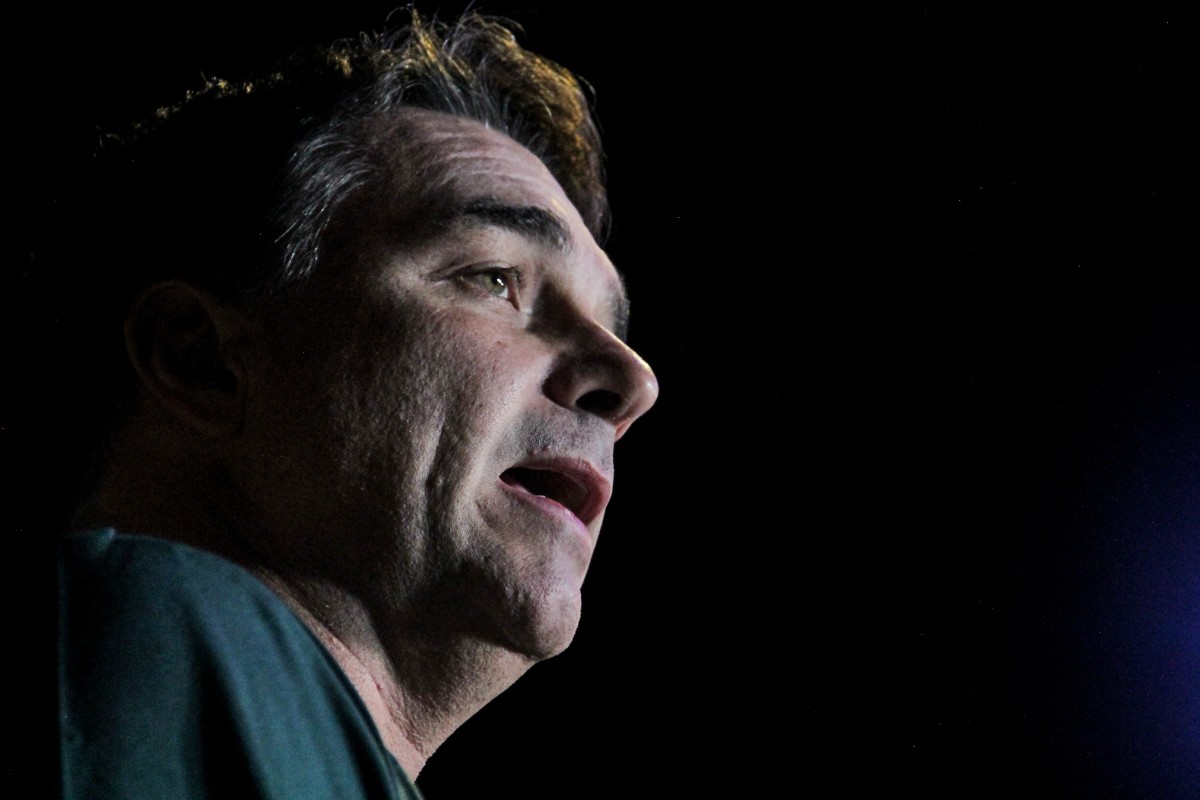 Flávio Bolsonaro sugere revogação da Reforma Tributária sobre consumo