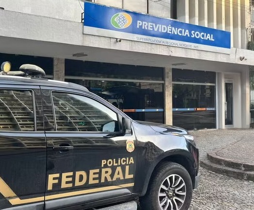 Duas pessoas presas por tentativa de saque fraudulento de aposentadoria no Rio