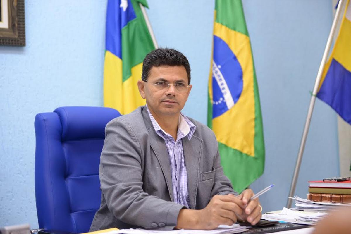 valmir de francisquinho