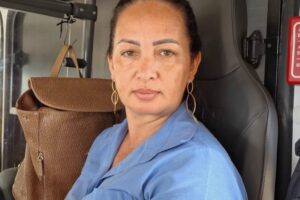 Ana Carla Pereira Cobradora de ônibus
