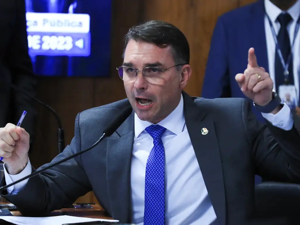 Flávio diz que omitiu contato com Vorcaro por cláusula de confidencialidade em patrocínio de filme