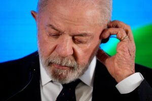 brazilian president luiz inácio lula da silva holds news conference at brazilian embassy after meeting with trump