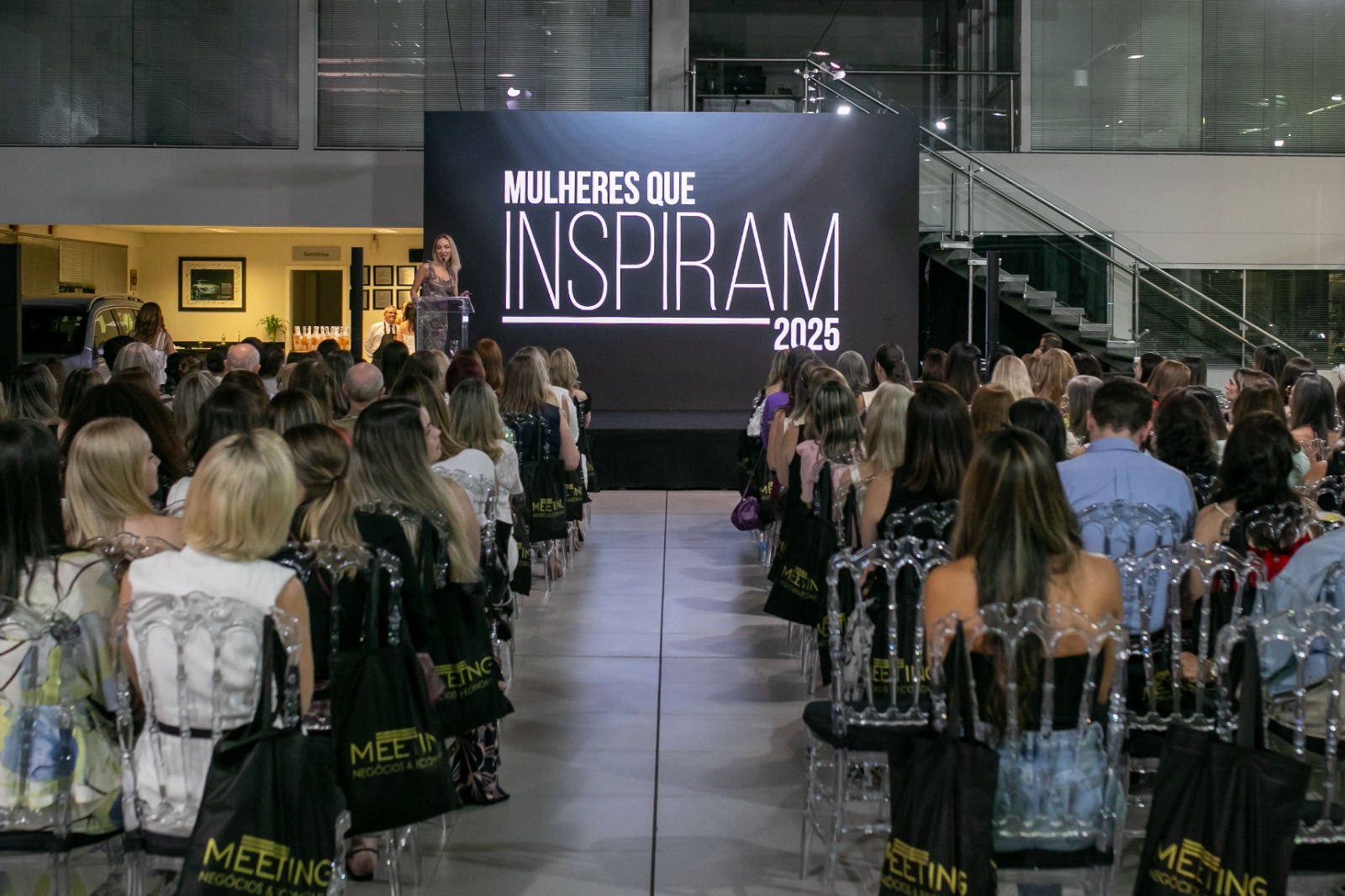 Sexta edição do “Mulheres que Inspiram” consagra legado em Blumenau Com a participação de Analice Nicolau, o fórum Mulheres que Inspiram debate o posicionamento de marcas no mercado