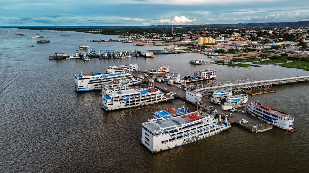rio tapajós na cidade de santarém.