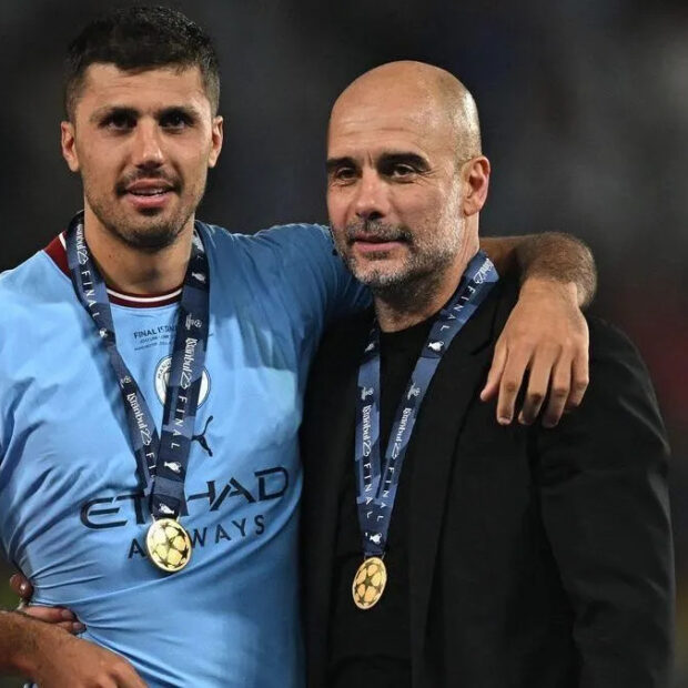 Rodri e Guardiola, do City • Paul Ellis/AFP