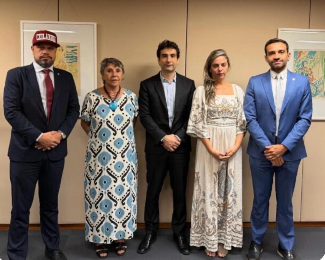 Esquerda também cobra solução para o BRB